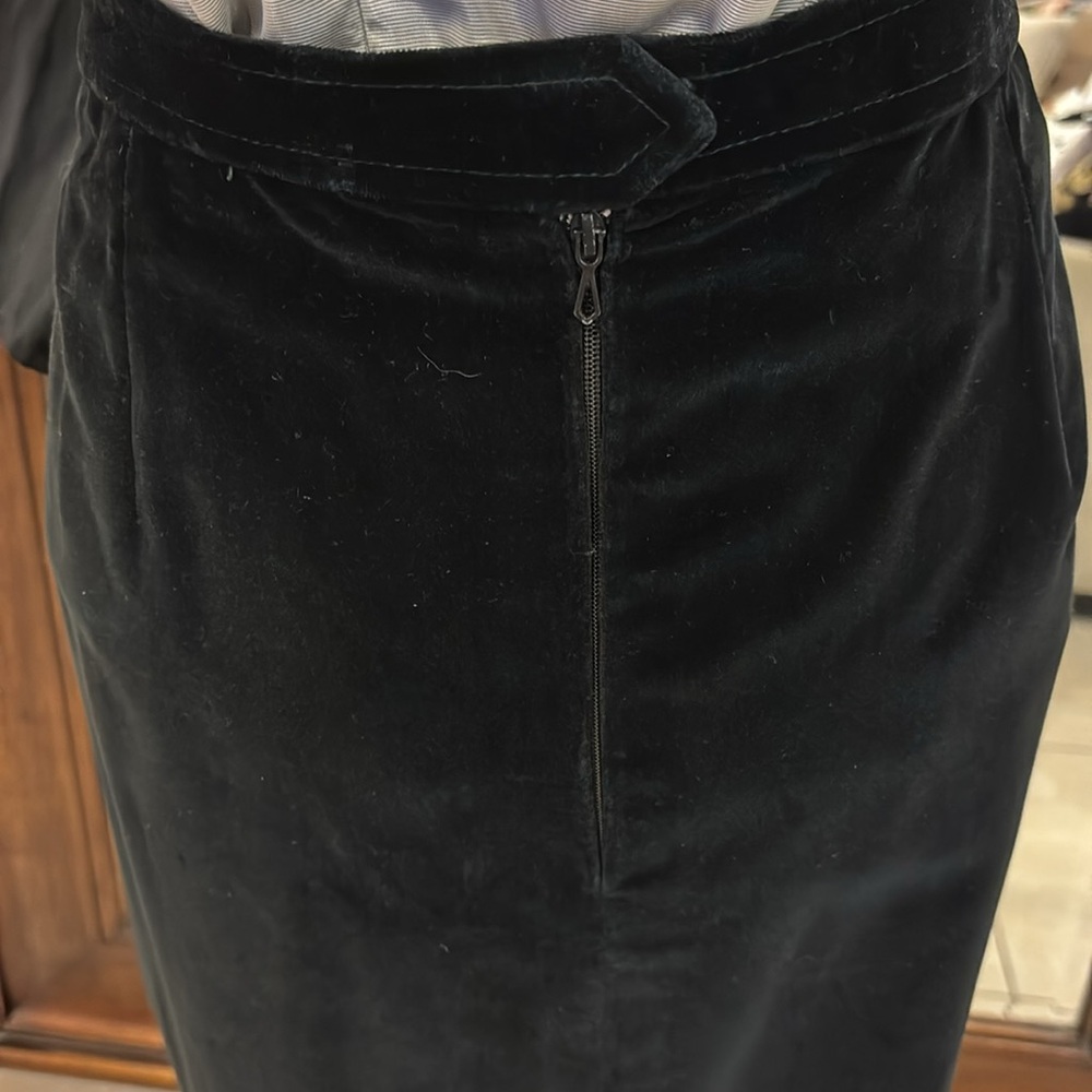 Vintage Black Rosette Waterfall-Ruffle Velvet Skirt. Size 46 US Large - Picture 7 of 7